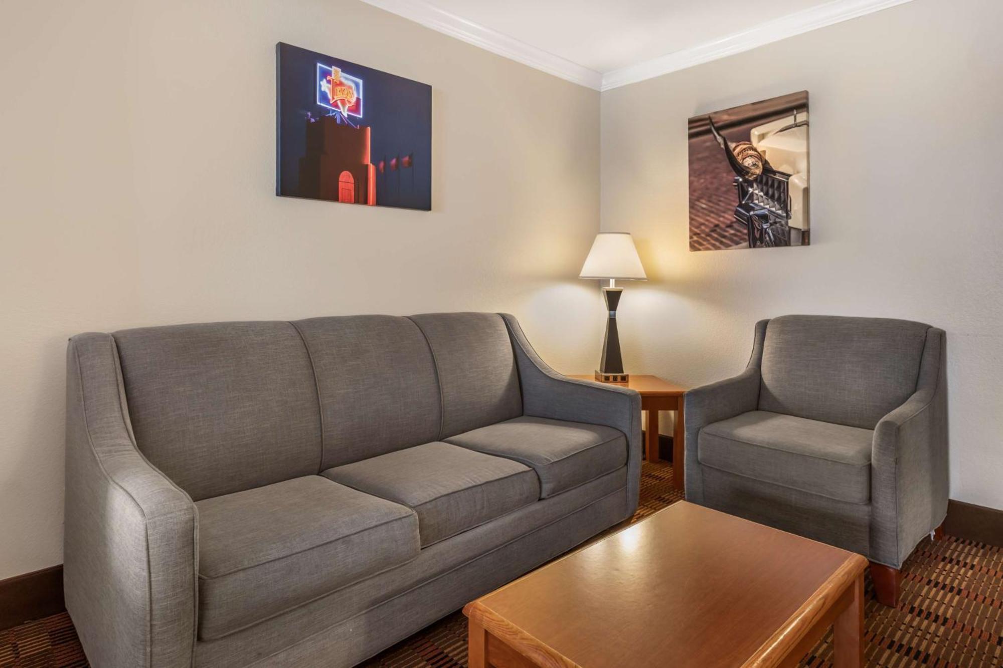 Best Western Club House Inn & Suites Mineral Wells Exterior foto