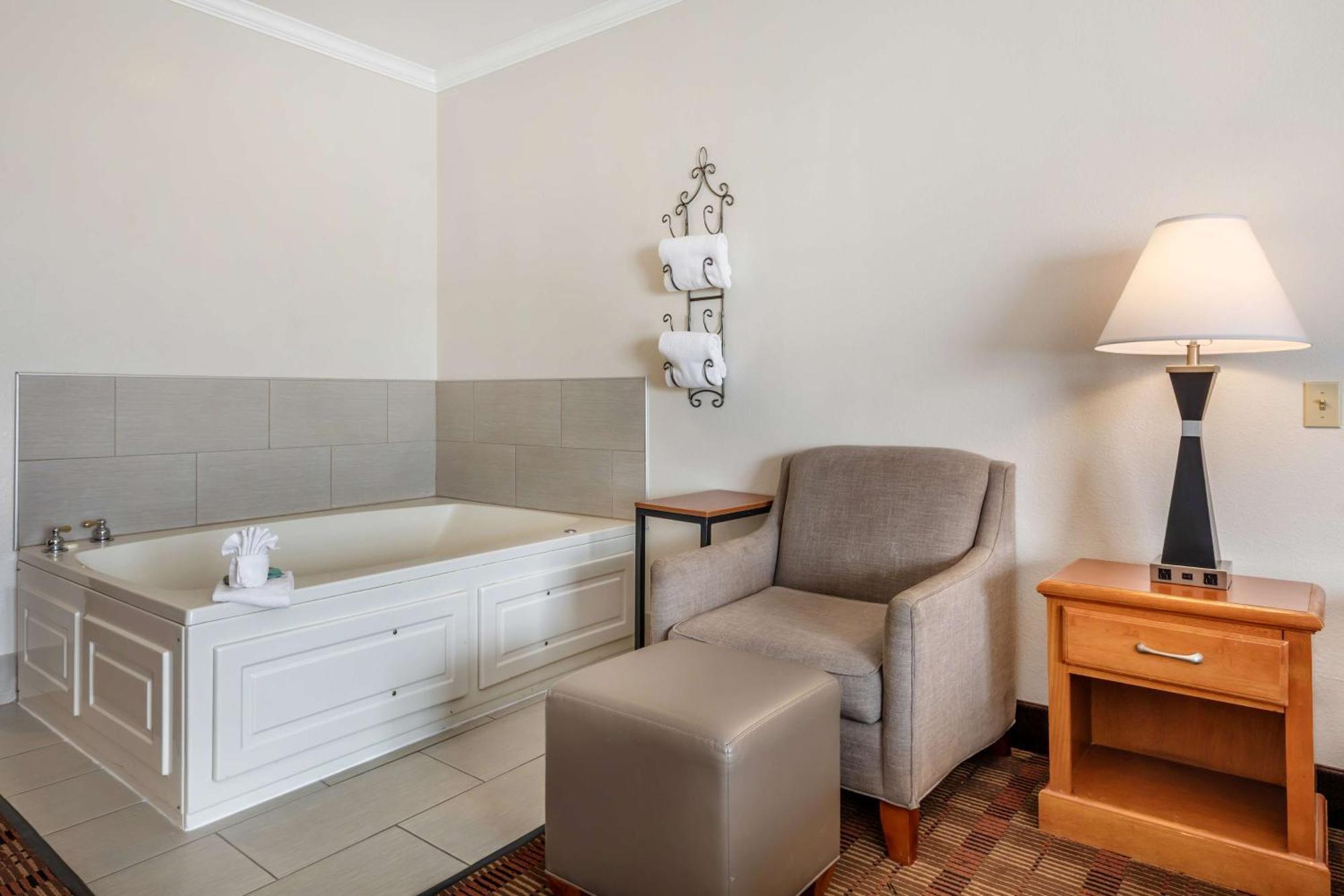 Best Western Club House Inn & Suites Mineral Wells Exterior foto